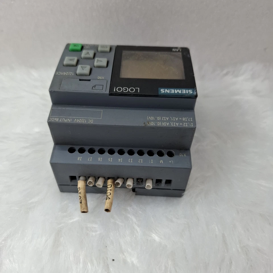 SIEMENS 6ED1052-1MD00-0BA8 12/24RCE LOGO PLC FOR PARTS 6ED10521MD000BA8 24VDC
